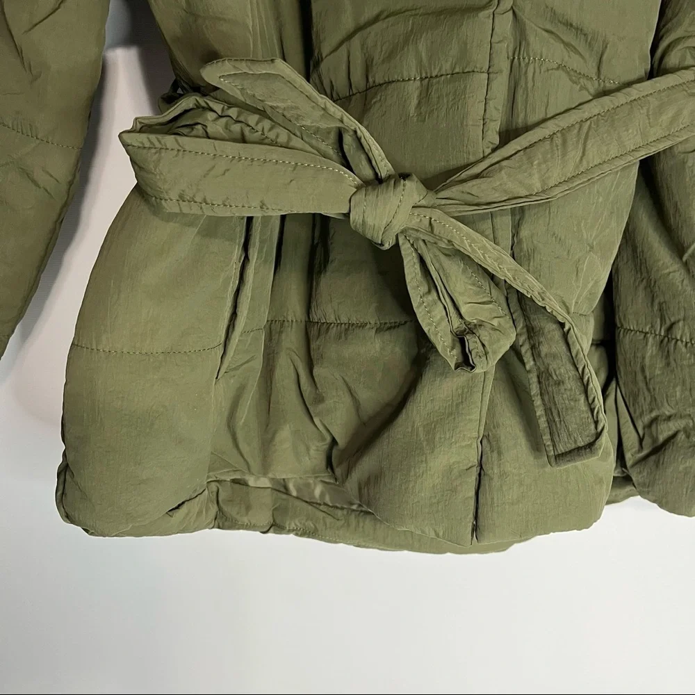 25) NWT BLANK NYC Olive Green & Cream Hooded Quilted Tie Waist Puffer Jacket MED - Picture 3 of 14